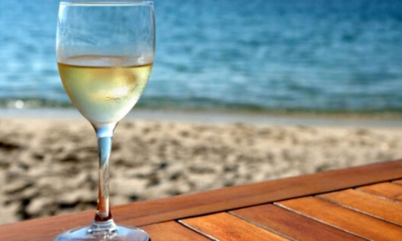 Prueba Nuestro Vino de Plátano Prueba Nuestro Vino de Plátano